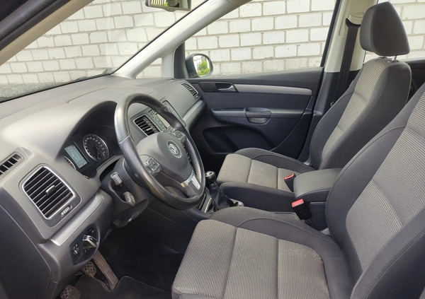 Volkswagen Sharan cena 29600 przebieg: 310000, rok produkcji 2011 z Milicz małe 211